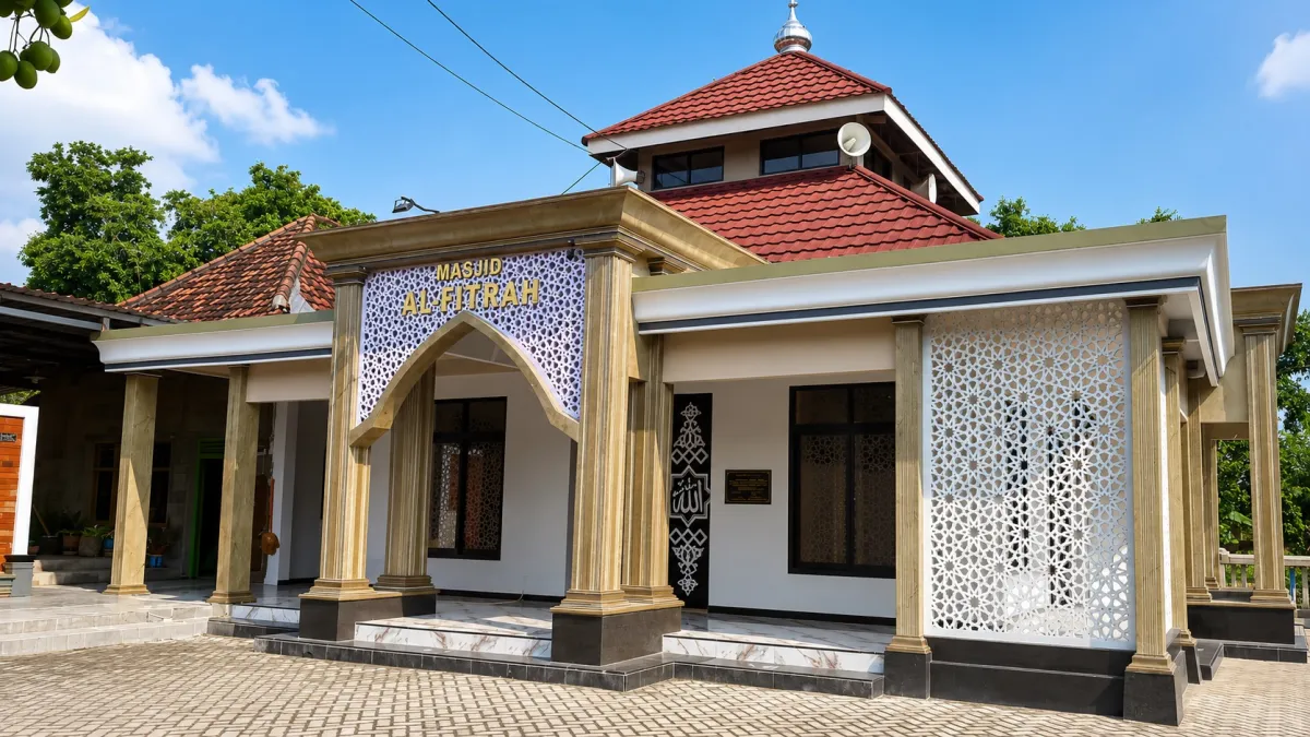 Masjid Baeturohman Gunung Bawang: Tempat Beribadah yang Menyatu dengan Kehidupan Sehari-hari Cilacap